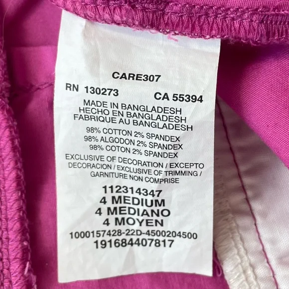 NWT 🦋 LEE Bright Pink Bermuda Shorts | Size: 4 (Medium) - Picture 4 of 16